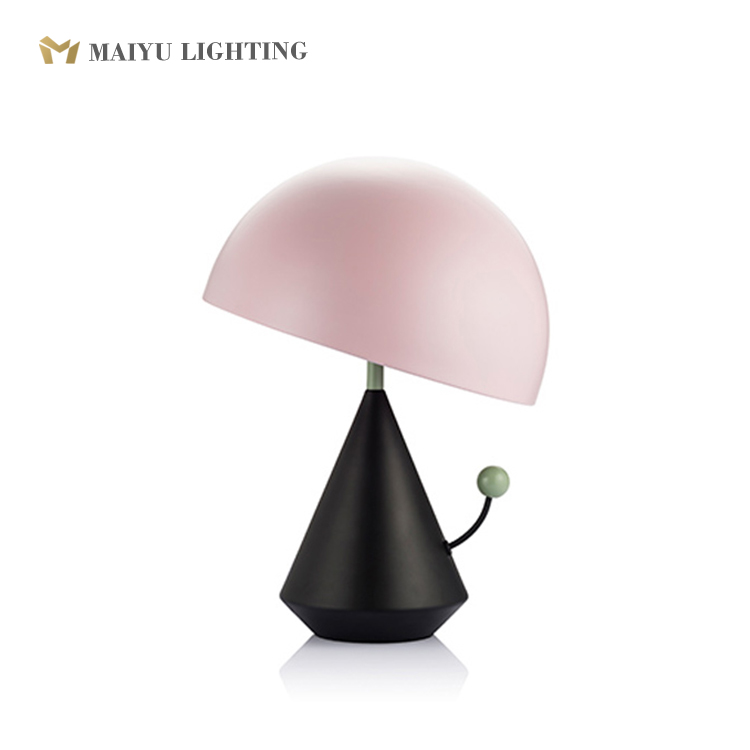 Children room decorative table lamp cute pink desk lamp